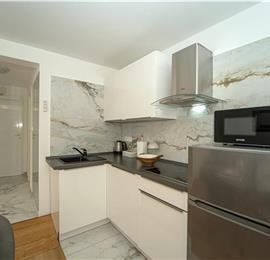 6 Bedroom Beachfront Villa with Heated Pool near Vela Luka on Korcula Island, Sleep 12